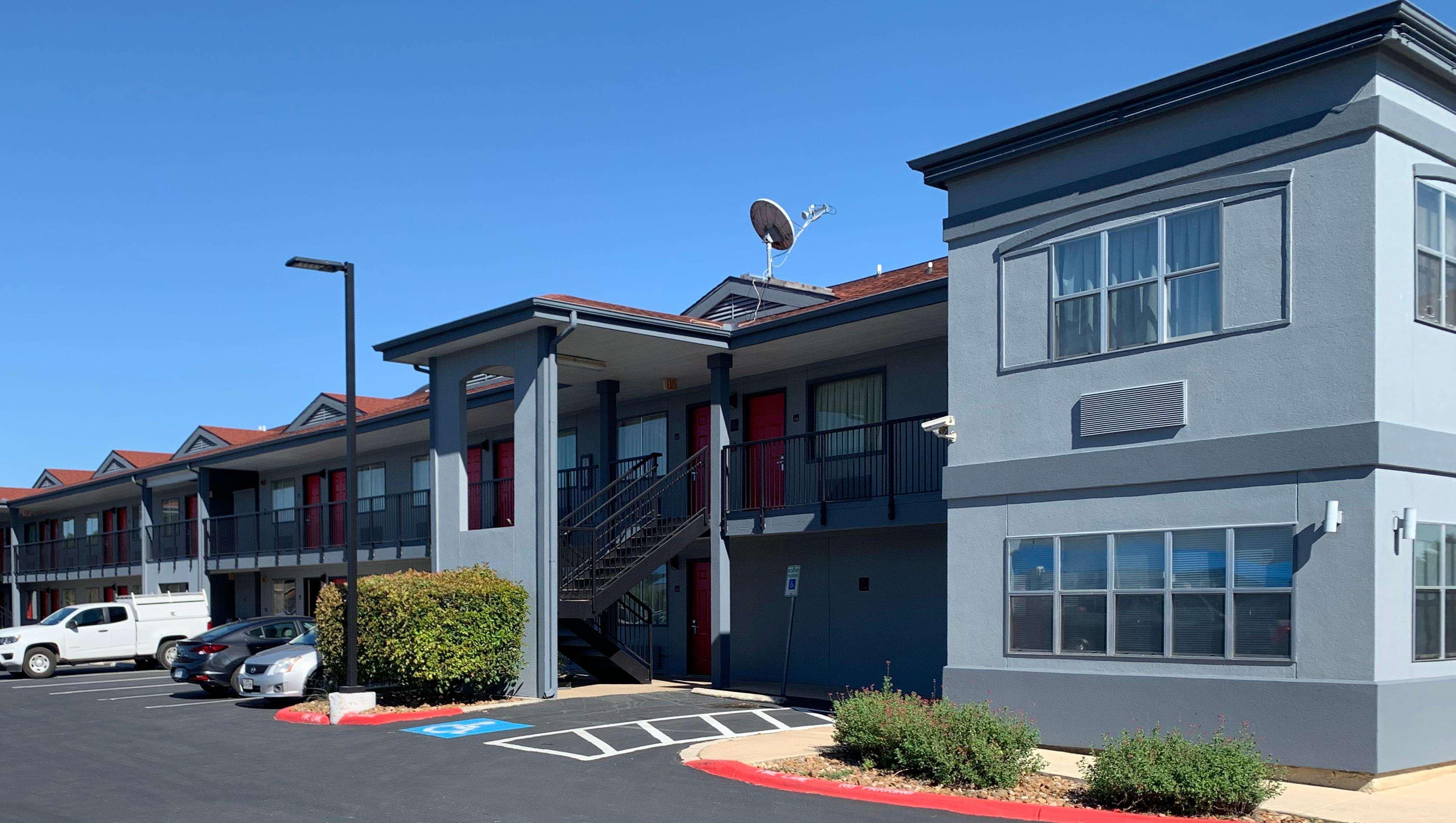 Quality Inn & Suites I-10 Near Fiesta Texas Σαν Αντόνιο Εξωτερικό φωτογραφία