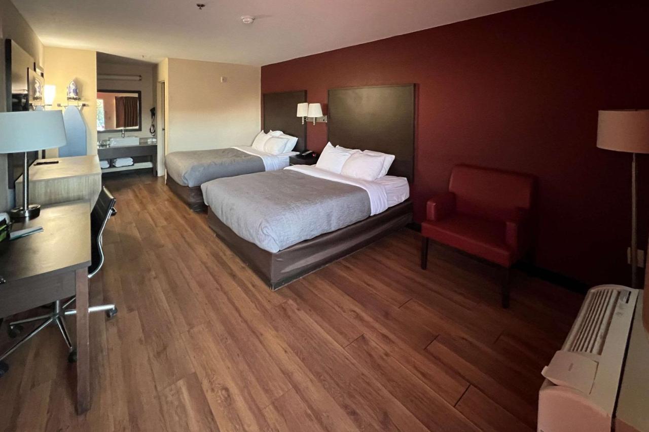 Quality Inn & Suites I-10 Near Fiesta Texas Σαν Αντόνιο Εξωτερικό φωτογραφία