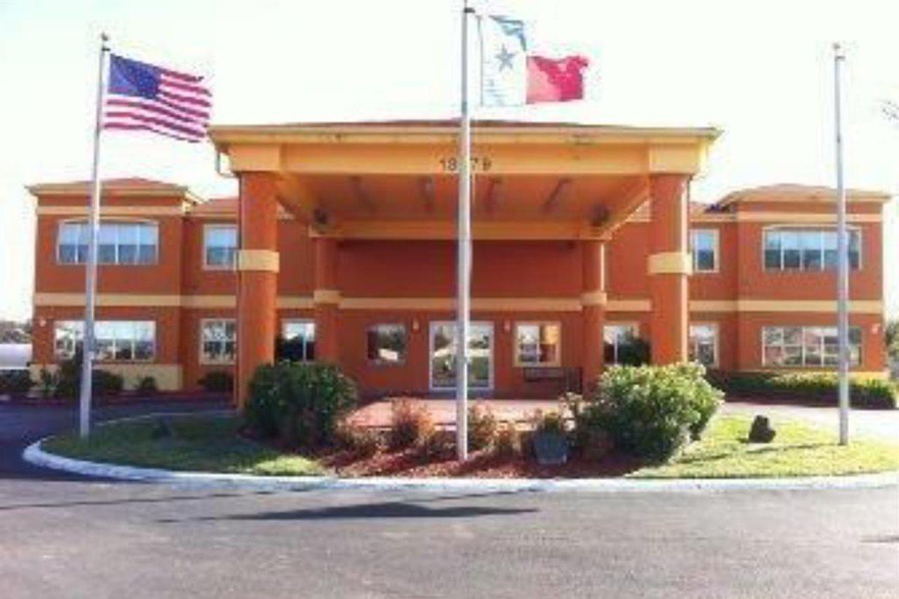 Quality Inn & Suites I-10 Near Fiesta Texas Σαν Αντόνιο Εξωτερικό φωτογραφία